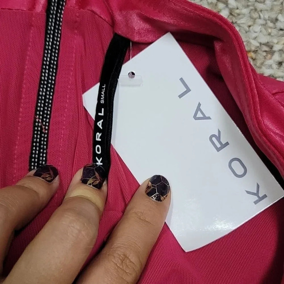 Koral Lustrous Hot Pink Mini Skirt - Picture 9 of 9